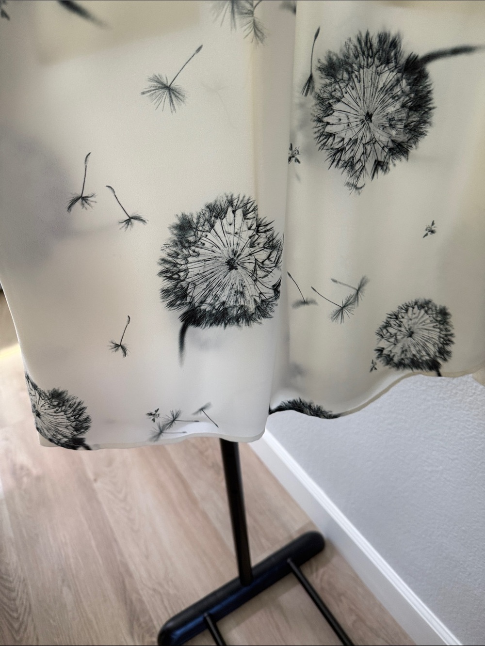 Express Cream Button-Down Portofino Blouse with Black Dandelion Print - Picture 7 of 7